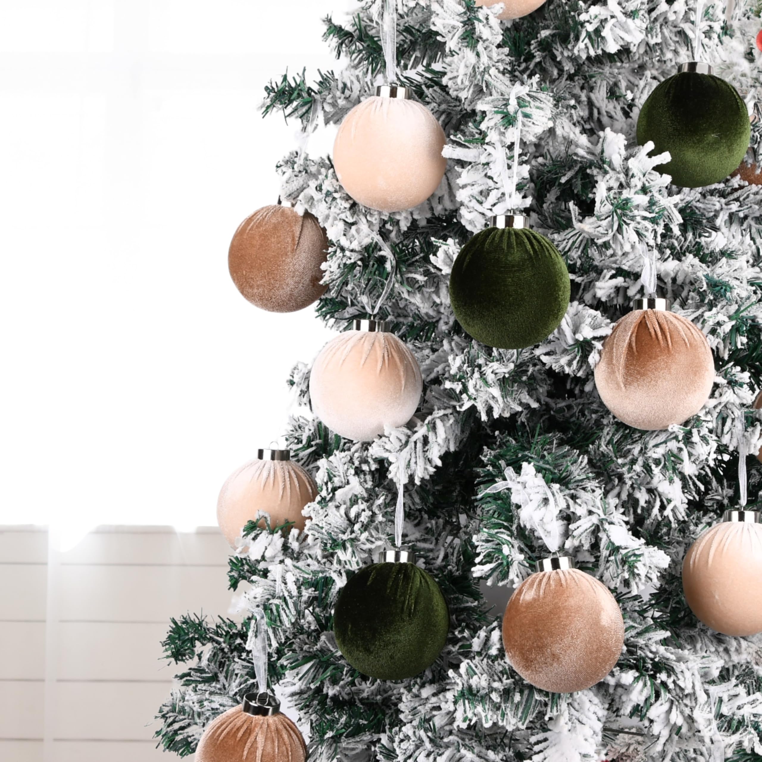 Velvet balls for Christmas tree decoration
